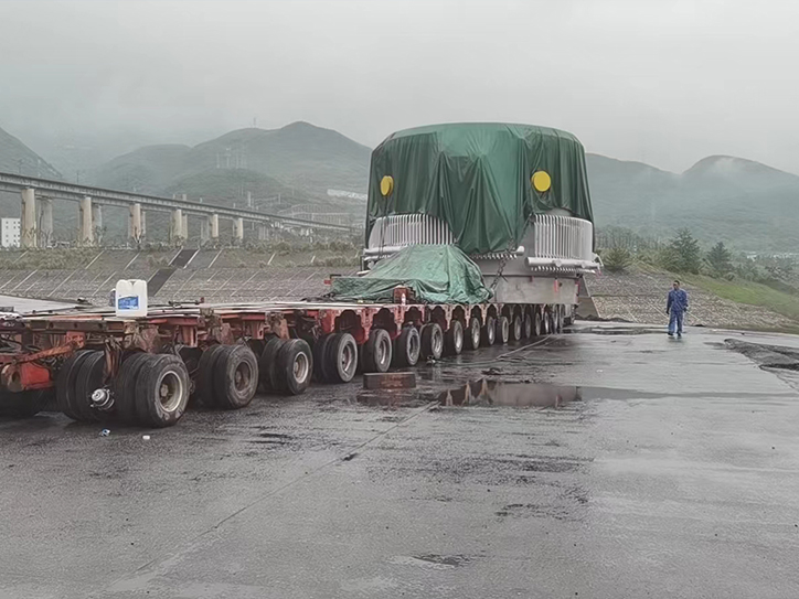 大慶整車物流13.75米平板貨車